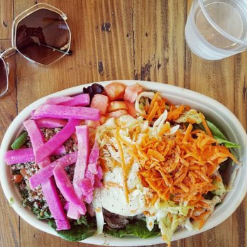 Boaz Cafe - Build your own bowl with greens, hummus, tomatoes, carrots, turnips, quinoa, cabbage, and more topped with a garlic olive oil dressing - Mediterranean Near Me - Cleveland, Ohio
