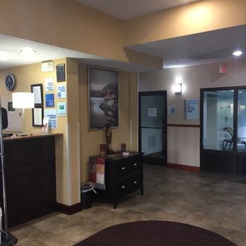 Holiday Inn Express Dublin - Hotels Near Me - Dublin, Virginia