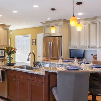 Dream Kitchens - Two toned kitchen with large island and granite countertop - General Contractors Near Me - Nashua, New Hampshire Dream Kitchens - Two toned kitchen with large island and granite countertop - General Contractors Near Me - Nashua, New Hampshire