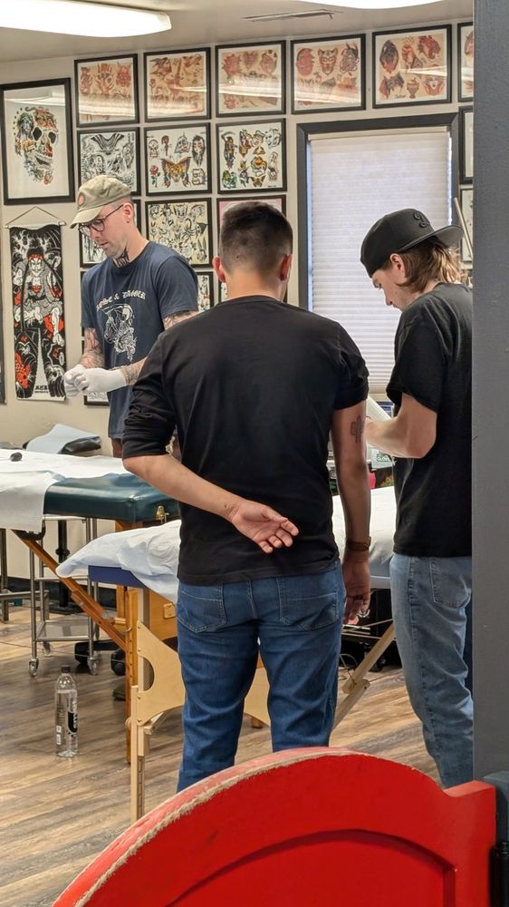 Good Boy Tattoo Parlor Logo