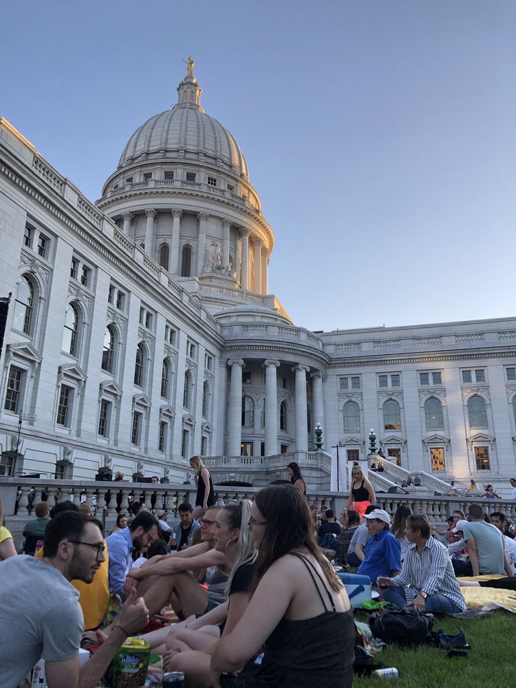 concerts-on-the-square-39-photos-20-reviews-2-e-main-st-madison