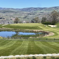 Bear Mountain Ranch Golf Course - IG: @nelson_eats