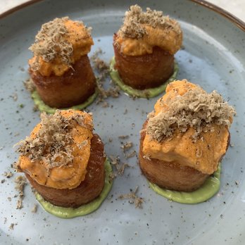 Wabi on Rose - Uni - Sushi Bars Near Me - Venice, California Wabi on Rose - Uni - Sushi Bars Near Me - Venice, California
