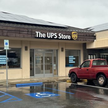 The UPS Store - Front of store - Shipping Centers Near Me - Honolulu, Hawaii The UPS Store - Front of store - Shipping Centers Near Me - Honolulu, Hawaii