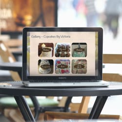 Pixel Boy - Cupcakes Website Design