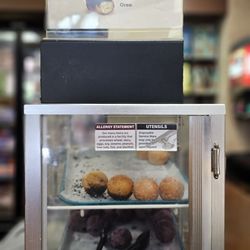 ABC Stores - Mochi Malasadas!