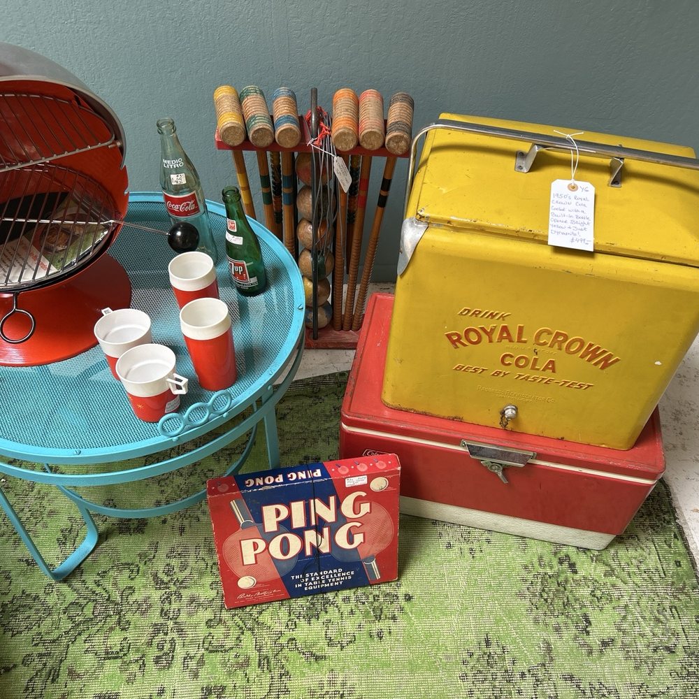 Antique Society - Antiques Near Me - Sebastopol, California Antique Society - Antiques Near Me - Sebastopol, California