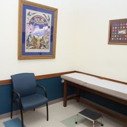 Ochsner Urgent Care - Lakeview - Exam Room