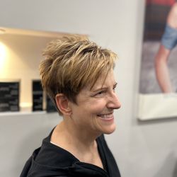 Salon Faith - Artist Faith