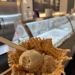 Jeni's Splendid Ice Creams - Buttercrisp Waffle Cones