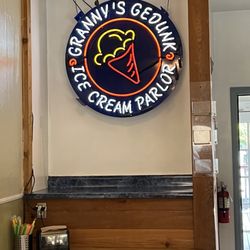 Scoopy’s Social Club