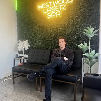 Westwood Laser Spa - Waiting room - Laser Hair Removal Near Me - Los Angeles, California Westwood Laser Spa - Waiting room - Laser Hair Removal Near Me - Los Angeles, California