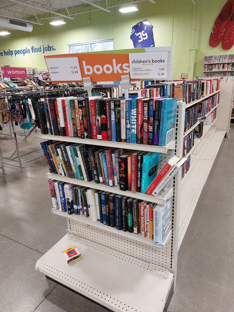 GOODWILL STORE Updated September 2024 21 Reviews 15050 Greyhound