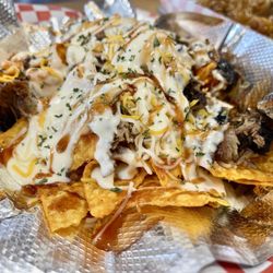 Hank's - Nachos with chopped brisket