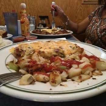 Izzy's Cafe - Omelettes are huge and tasty. Large portions... - Barbeque Near Me - El Cajon, California Izzy's Cafe - Omelettes are huge and tasty. Large portions... - Barbeque Near Me - El Cajon, California