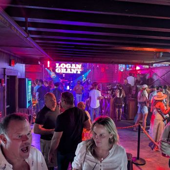 Sunset Rodeo - Bars Near Me - Tampa, Florida