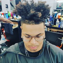 GQ: Gentlemans Quarters Barbershop