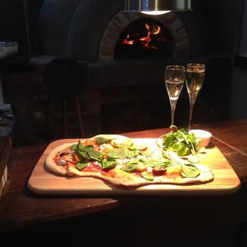 The Castle Inn - Pizza at The Castle Inn - Tapas/Small Plates Near Me - Castle Donington, LEC The Castle Inn - Pizza at The Castle Inn - Tapas/Small Plates Near Me - Castle Donington, LEC