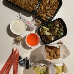 Lo mein (plain), kung pao chicken, beef & mixed vegetables, sweet and sour chicken, vegetable fried rice Lo mein (plain), kung pao chicken, beef & mixed vegetables, sweet and sour chicken, vegetable fried rice