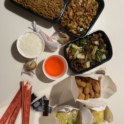Great Wall Chinese Restaurant - Lo mein (plain), kung pao chicken, beef & mixed vegetables, sweet and sour chicken, vegetable fried rice
