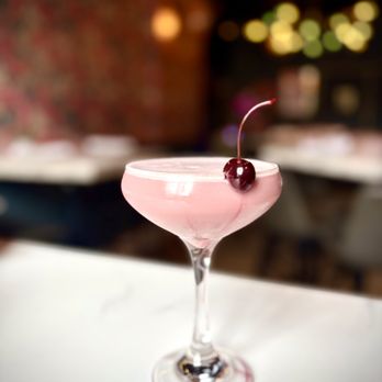 Local Street Eats - Cocktail Bars Near Me - Nashua, New Hampshire