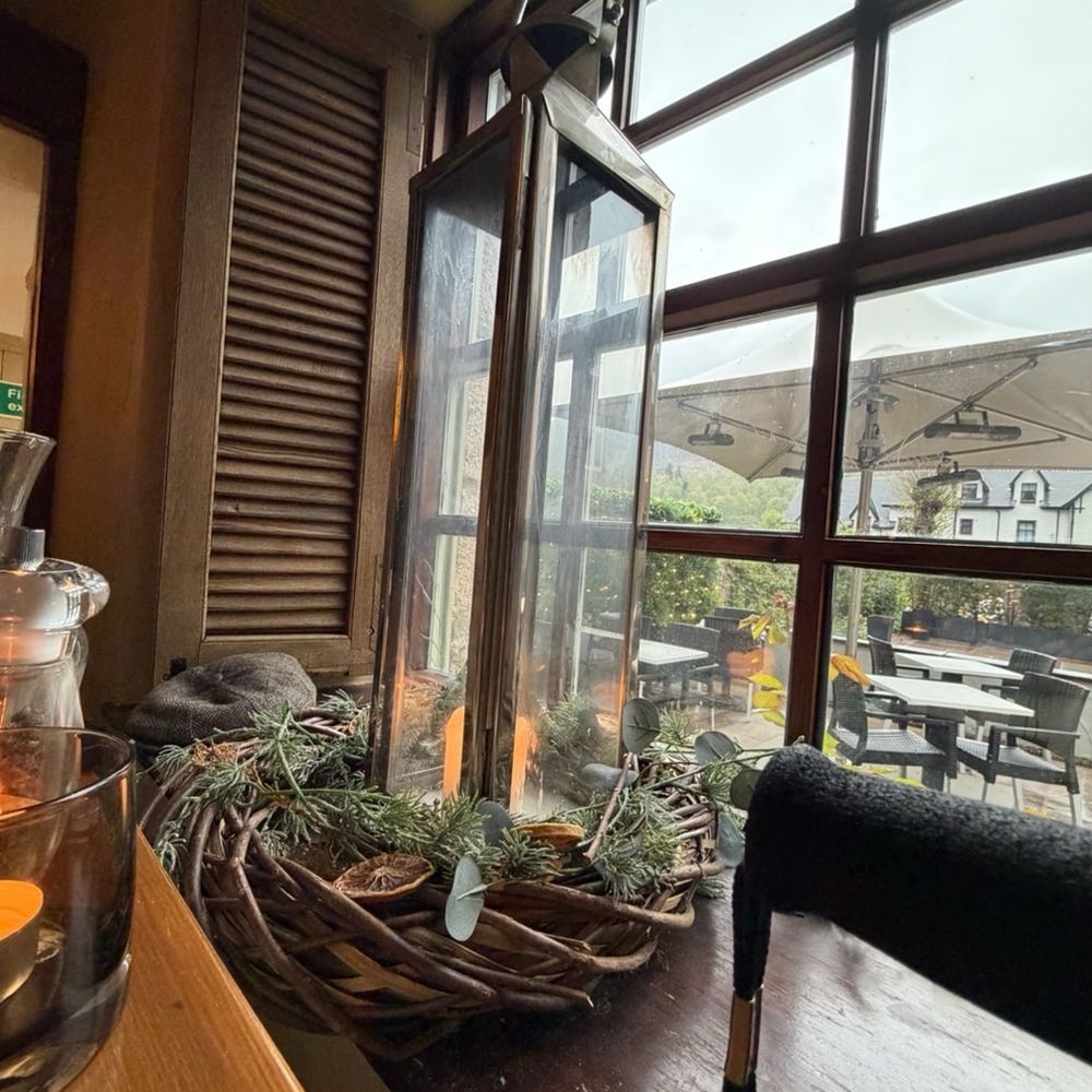Clachan Grill - Window table view - Bars Near Me - Ballater, ABD