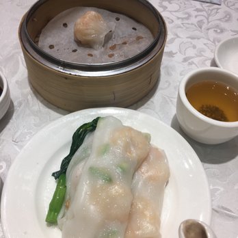 太湖海鮮城 - Shrimp crepe and shrimp dumpling - Dim Sum Near Me - Hong Kong, HK