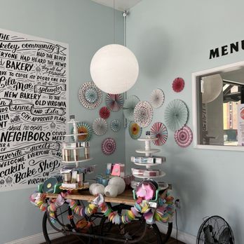 Cupcakin' Bake Shop - Party area! - Bakeries Near Me - Berkeley, California
