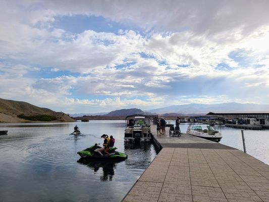 Cottonwood Cove Resort & Marina by null
