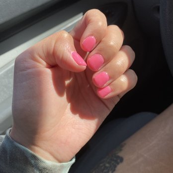 Pinky Nails & Spa - Healthy nails dip powder - Nail Salons Near Me - Fresno, California