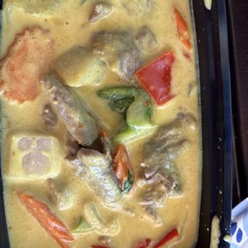 Bahn Thai - Yellow curry - Thai Near Me - San Diego, California