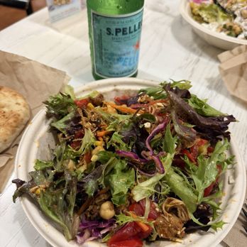 Roti - Harissa Chicken Bowl SO GOOD!! - Mediterranean Near Me - Chicago, Illinois Roti - Harissa Chicken Bowl SO GOOD!! - Mediterranean Near Me - Chicago, Illinois