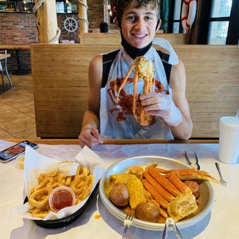 Crab N Bar - Cajun/Creole Near Me - Cedar Hill, Texas Crab N Bar - Cajun/Creole Near Me - Cedar Hill, Texas