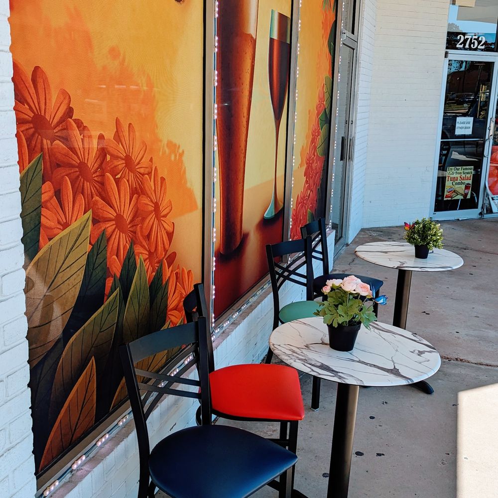 Crafted Coffee - Outdoor Dining - Coffee & Tea Near Me - Houston, Texas