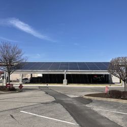 Chartiers Valley Shopping Center - Solar-Powered Starbucks ...