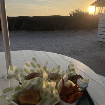 Pickle's Burger and Shake - Burgers Near Me - Santa Rosa Beach, Florida