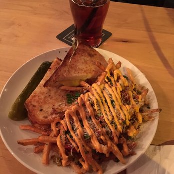 Side A Brewing - Grilled cheese and tomato sandwich with dirty fries. - Breweries Near Me - La Grande, Oregon Side A Brewing - Grilled cheese and tomato sandwich with dirty fries. - Breweries Near Me - La Grande, Oregon