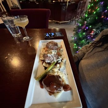 Twin Forks Tavern - Apps on point, a must place to check out!! They offer lots of specials great menu super fun place and attentive! - Pizza Near Me - Morrison, Colorado