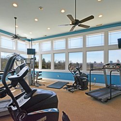 Riverpointe - Fitness center. Courtesy Clint Copenhaver, Robinson Sotheby's International Realty. www.condokey.com/riverpointe