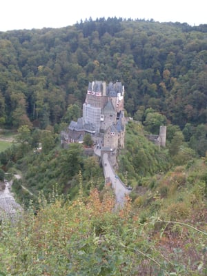 Eltz Castle by null