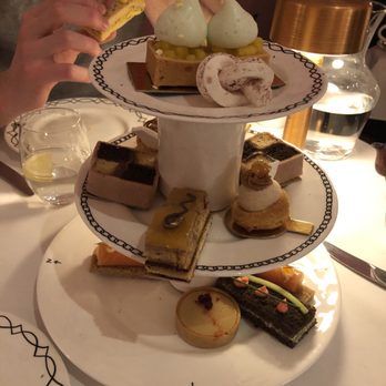 Sketch - Great sandwiches but really sweet cakes & pastries - French Near Me - London, XGL