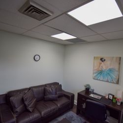 Dr Goldberg & Associates - Treatment room 1