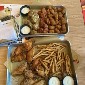 Buffalo Wild Wings - Wings - Chicken Wings Near Me - Tukwila, Washington Buffalo Wild Wings - Wings - Chicken Wings Near Me - Tukwila, Washington