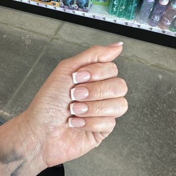 Finest Nails Mont Belvieu - Full set - Nail Salons Near Me - Mont Belvieu, Texas