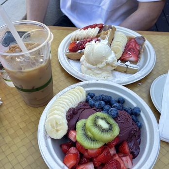 Waffle and Berry - Açai bowl and Aussie waffles with iced coffee - Waffles Near Me - Honolulu, Hawaii