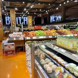 Loblaws City Market - So neat and tidy...