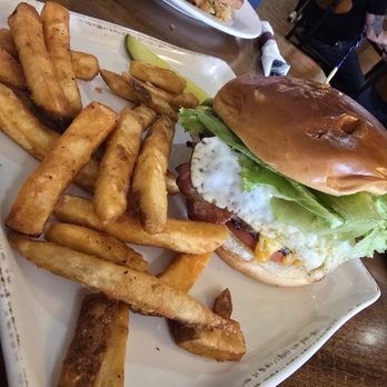 Javier's Café - Breakfast & Brunch Near Me - Smithtown, New York