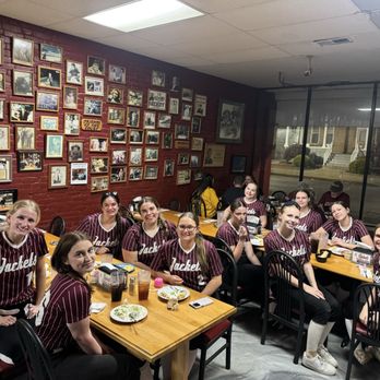 Quinet's Restaurant - Our team - Buffets Near Me - New Martinsville, West Virginia Quinet's Restaurant - Our team - Buffets Near Me - New Martinsville, West Virginia