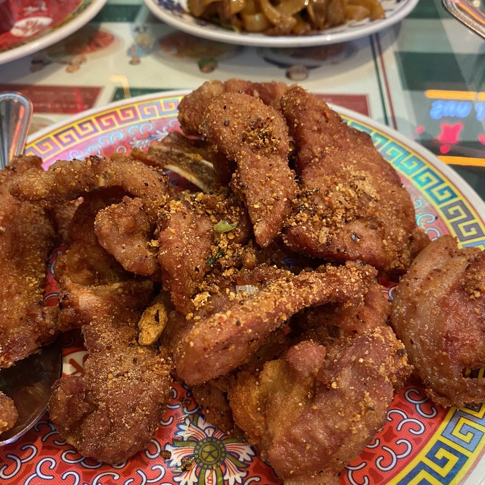 Ken Kee - Crispy Garlic Style Pork Chop - Seafood Near Me - Chicago, Illinois Ken Kee - Crispy Garlic Style Pork Chop - Seafood Near Me - Chicago, Illinois