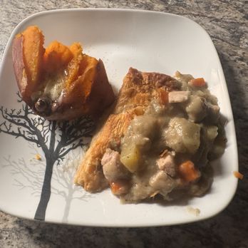 The Pot Pie Bar - Turkey Pot Pie with a Sweet Potato - Comfort Food Near Me - Manchester, New Hampshire The Pot Pie Bar - Turkey Pot Pie with a Sweet Potato - Comfort Food Near Me - Manchester, New Hampshire